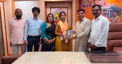NEET 2026 मध्ये अखिल भारतीय स्तरावर 498 वा क्रमांक मिळवणाऱ्या पिंपरी-चिंचवडच्या कन्या अतुल्या डोंगरे यांचा महापौरांकडून गौरव..