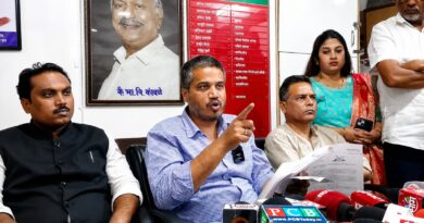 “दोषींना फक्त निलंबित नको, सेवेतून बडतर्फ करा; अन्यथा महापालिकेला टाळे ठोकू”
