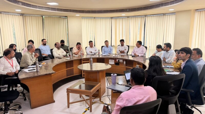  शहरातील वाहतूक व्यवस्था अधिक सक्षम करण्यासाठी पार्किंग पॉलिसीची प्रभावी अंमलबजावणी होणार – महापौर रवि लांडगे 