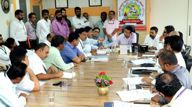अधिकारी-कर्मचाऱ्यांच्या मागण्यांवर प्रशासन सकारात्मक : आयुक्त डॉ. विजय सूर्यवंशी 
