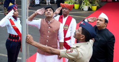 ८०व्या स्वातंत्र्य दिनानिमित्त राष्ट्रविकासाची शपथ!महापौर रवि लांडगे यांच्या हस्ते महापालिका मुख्यालयात ध्वजारोहण; ‘स्वागतम ई-प्रवेश’ प्रणाली व सीएसआर पोर्टलचे उद्घाटन….