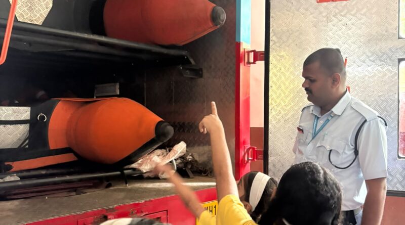 शालेय विद्यार्थ्यांनी जाणून घेतले अग्निसुरक्षेचे महत्त्व