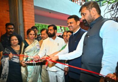 अण्णा भाऊंच्या नावाचे नाट्यगृह त्यांचा विचार आणि साहित्य पुढील पिढ्यांपर्यंत पोहोचविणारे केंद्र ठरेल – मुख्यमंत्री देवेंद्र फडणवीस