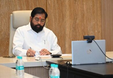 जोगेश्वरीतील एसआरए प्रकल्पात अपात्रांना सदनिका वाटप प्रकरण; संबंधित दोघा अधिकाऱ्यांच्या निलंबनाचे उपमुख्यमंत्री एकनाथ शिंदे यांचे निर्देश