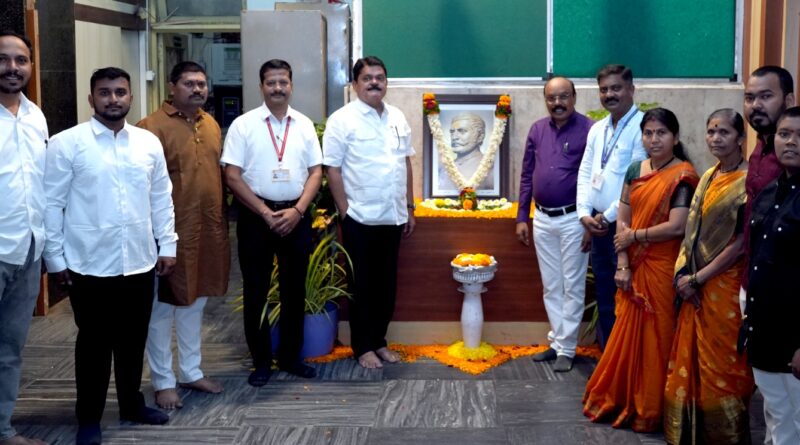 थोर क्रांतिकारी राजे उमाजी नाईक यांच्या जयंतीनिमित्त महानगरपालिकेच्या वतीने अभिवादन…
