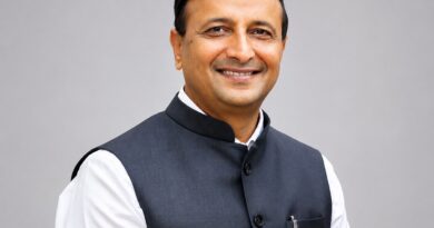 पर्यावरणपूरक गणेशोत्सवासाठी नागरिकांनी पुढाकार घ्यावा : आयुक्त डॉ. विजय सूर्यवंशी