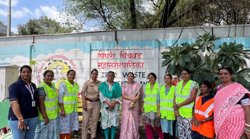 दापोडीतील शून्य कचरा प्रकल्पाला उपमहापौर शर्मिला बाबर यांची भेट