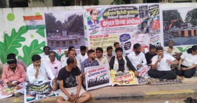संविधान प्रस्ताविका पाडल्याप्रकरणी काँग्रेसच्या बेमुदत आंदोलनाचा तिसरा दिवस; आंदोलन स्थळी माथेफिरूंचा वावर