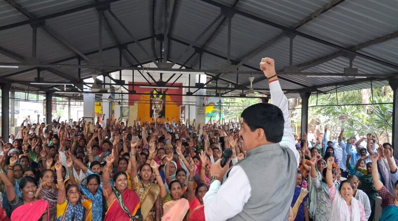 कामगार नेते यशवंतभाऊ भोसले यांच्या वतीने कामगारांच्या मागण्यांसाठी पिंपरी चिंचवड महानगरपालिकेकडे “विनम्र अभियान पदयात्रा”