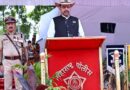 पोलीस स्मृतिदिनानिमित्त मुख्यमंत्री देवेंद्र फडणवीस यांचे पोलीस हुतात्म्यांना अभिवादन