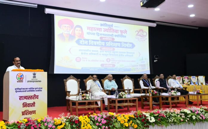 शासकीय योजनांचा लाभ शेवटच्या घटकापर्यंत पोहोचविण्यासाठी समन्वयाने काम करा- मंत्री अतुल सावे