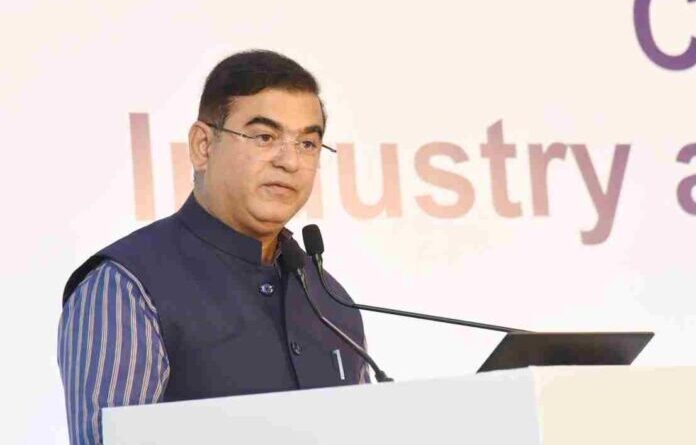 चेक प्रजासत्ताकातील कंपन्यांनी महाराष्ट्रात गुंतवणूक आणि उत्पादन क्षेत्रात भागीदारी करावी – मंत्री जयकुमार रावल